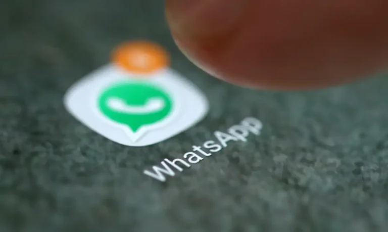Pesquisa registra que brasileiro está falando menos sobre política no WhatsApp