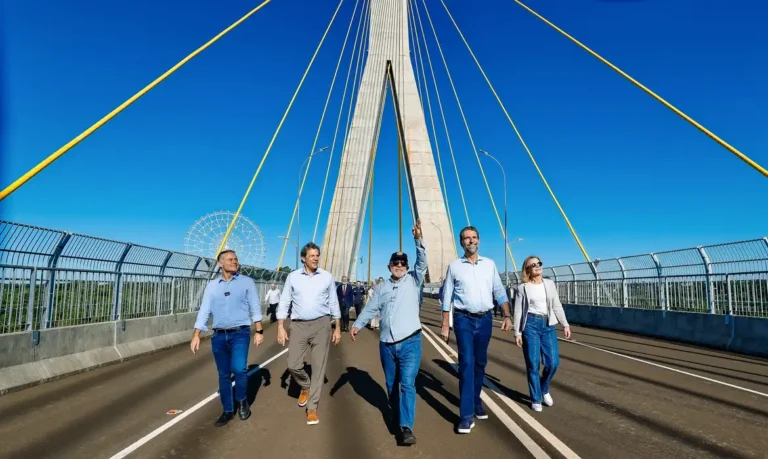 Ponte da Integração é inaugurada por Lula e deve ampliar o comércio entre Brasil e Paraguai