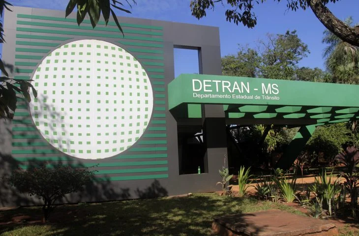 Detran-MS anuncia expediente normal nas semanas de Natal e Ano-Novo