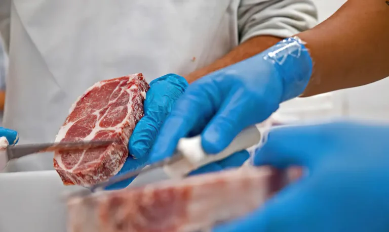 China impõe tarifa adicional sobre importações de carne bovina a partir de 2026