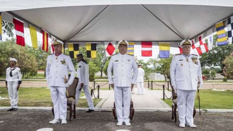 Prefeito de Corumbá destaca cooperação estratégica com Marinha durante troca de comando
