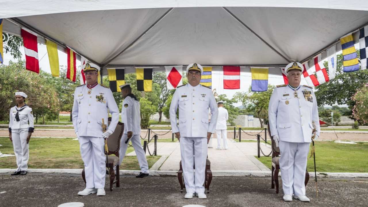 passagem comando troca de comando