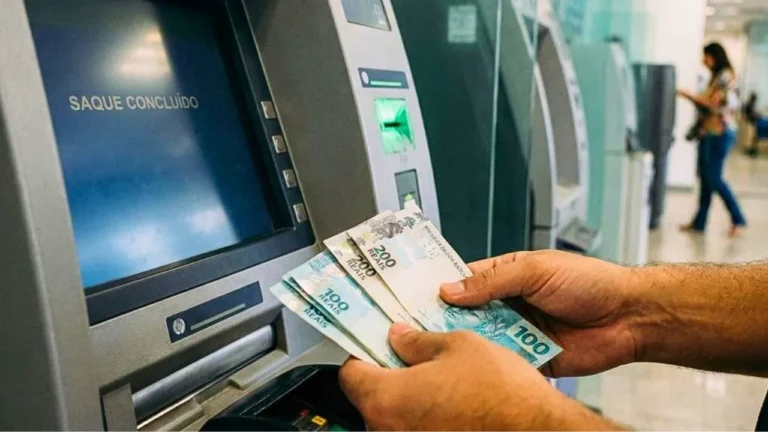 Antecipação do 13º salário para servidores estaduais de MS será paga em 10 de dezembro, com mais de R$ 306 milhões liberados. Saiba todos os detalhes.