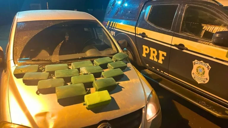 Motorista é preso com 16 kg de cocaína escondidos em painel de carro na BR-262