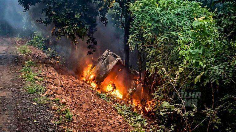 Viatura dos Bombeiros pega fogo após acidente na “serrinha” da BR-262 entre Aquidauana e Miranda