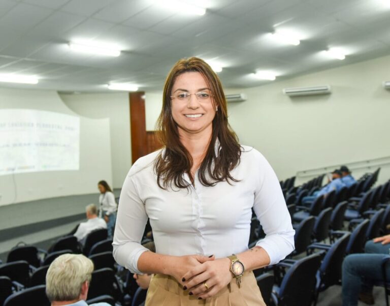 Logística florestal: Prefeitura reúne setor produtivo em workshop