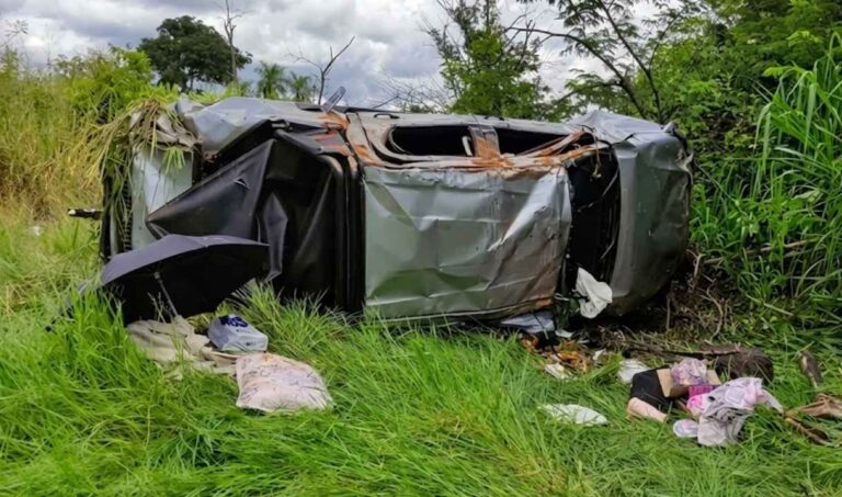 Caminhonete e carro colidem na BR-163 e deixam seis feridos em Rio Brilhante