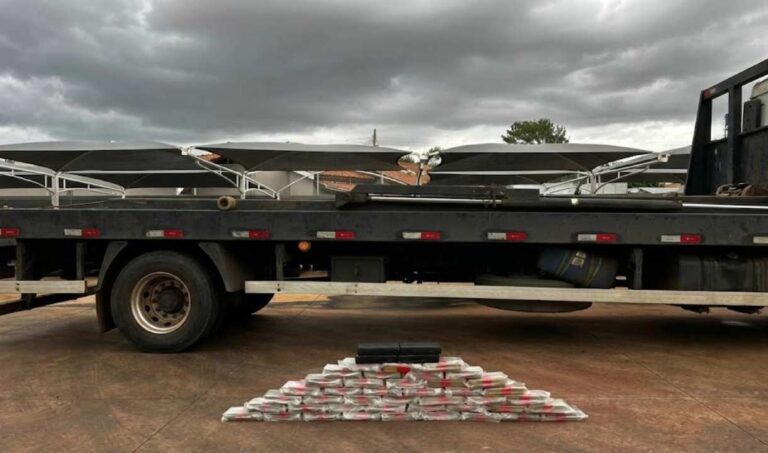 Polícia Federal apreende cerca de 50 kg de cocaína e prende motorista em flagrante durante fiscalização de rotina em Bataguaçu, no MS.