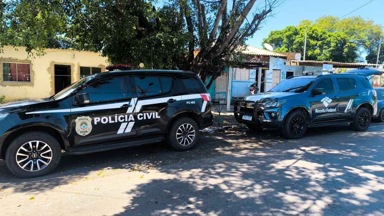 Polícia Civil apreende cocaína e prende homem em ponto de venda de drogas no bairro Vila Mamona, Corumbá. Saiba como denunciar anonimamente.