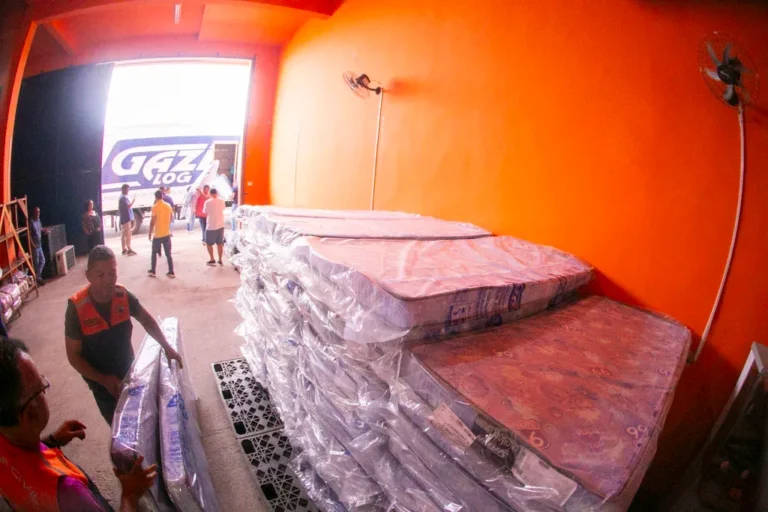 Corumbá recebe 100 colchões para famílias afetadas pelas chuvas
