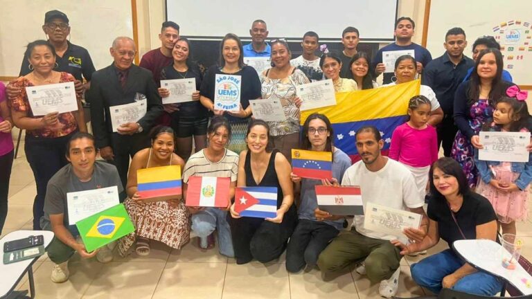 Uems celebra maior conclusão de curso de migrantes internacionais de sua história
