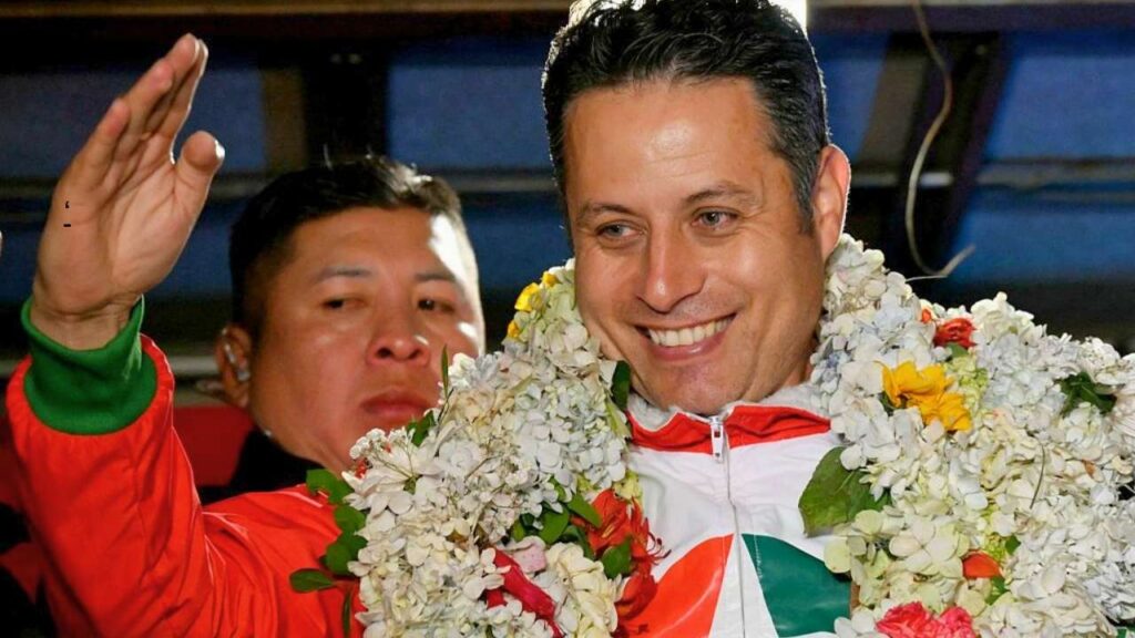 Presidente da Bolívia ignora Constituição e assina decreto para governar mesmo fora do país 2 edman lara crise política bolívia decreto