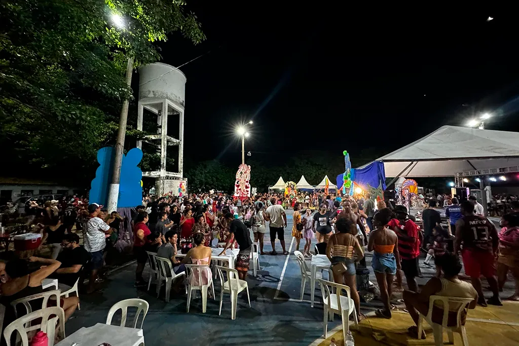 folia nos bairros