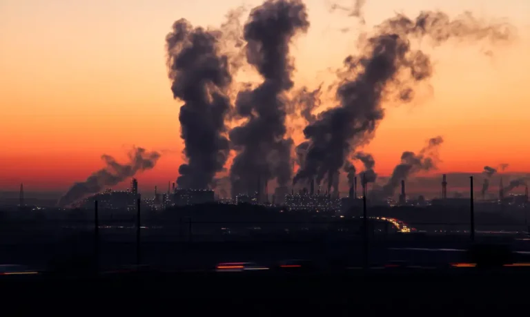Saída dos EUA da Convenção do Clima atinge segurança e economia do país