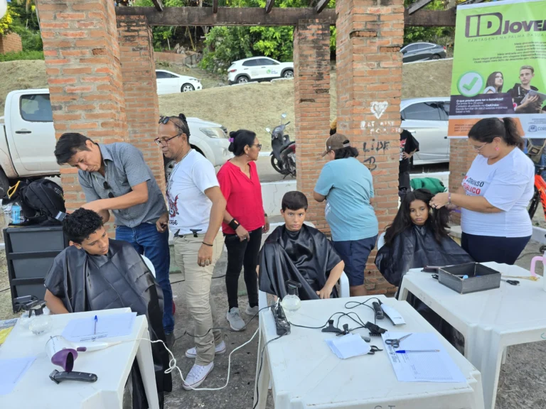 Ação comunitária é realizada para ampliar acesso a serviços de saúde e cidadania