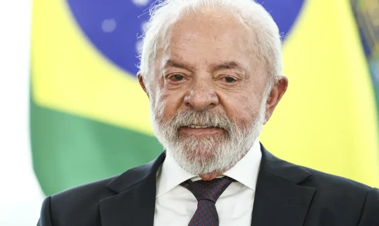 Lula confirma agenda no Panamá e ajusta detalhes com presidente Mulino