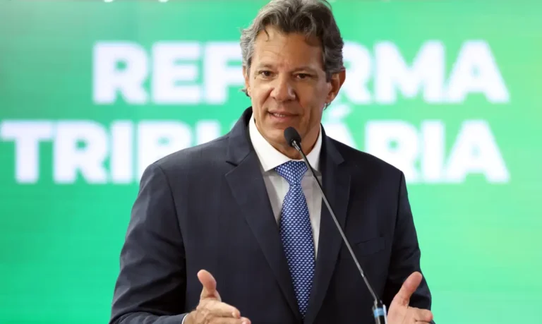 Haddad afirma que dívida pública é problema dos juros e não do déficit