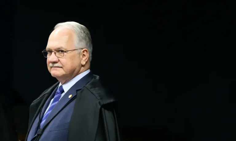 Fachin defende atuação de Toffoli no inquérito do Banco Master