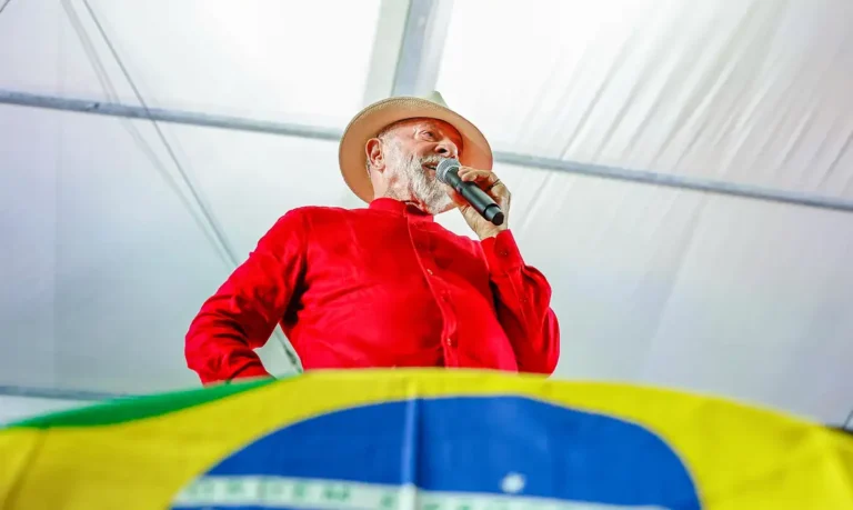 Lula diz que Trump quer criar nova ONU e critica proposta de Conselho de Paz