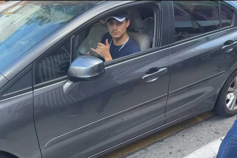 Jovem atropelado por MC Tuto deve ser transferido para cirurgia no maxilar
