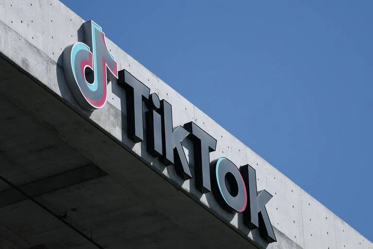 Rival australiano do TikTok dispara em downloads com suposta censura pró-Trump