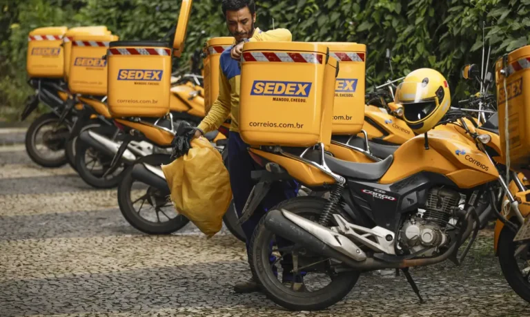 Moraes suspende benefícios do acordo que encerrou a greve dos Correios