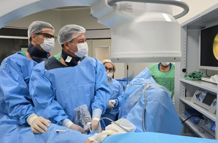 HRMS implementa cirurgias de cálculos renais a laser e moderniza tratamento no SUS