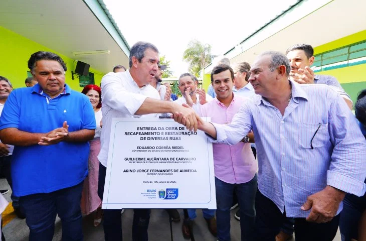 Governo entrega obras de infraestrutura urbana e modernização educacional em Rochedo