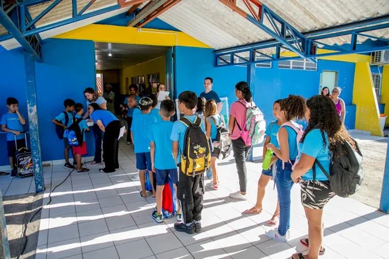 Secretaria de Educação convoca famílias e reforça prazo final da rematrícula