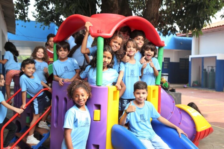 Ano letivo de 2026 começa com mais de 100 mil alunos na Reme