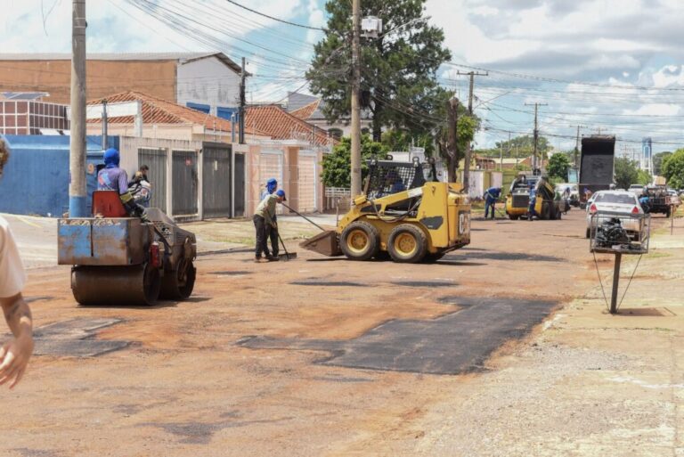 Força-tarefa tapa mais de 34 mil buracos em apenas um mês