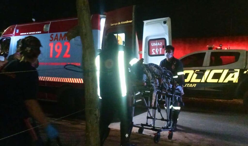 esfaqueou companheiro mulher presa por esfaquear companheiro em Três Lagoas