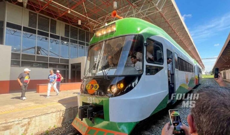 Trem turístico Santa Cruz–Quijarro inicia operação nesta sexta-feira