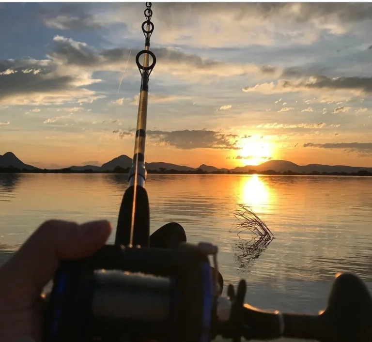 Temporada de pesca esportiva em Corumbá é aberta com pesque e solte