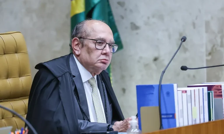 Mendes determina que PF investigue suposta espionagem a secretário do Recife