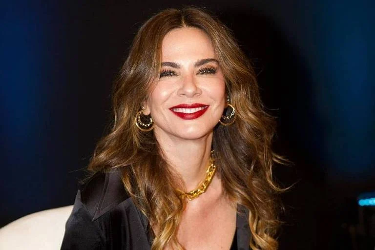 Band busca contratar Luciana Gimenez para assumir programa de auditório