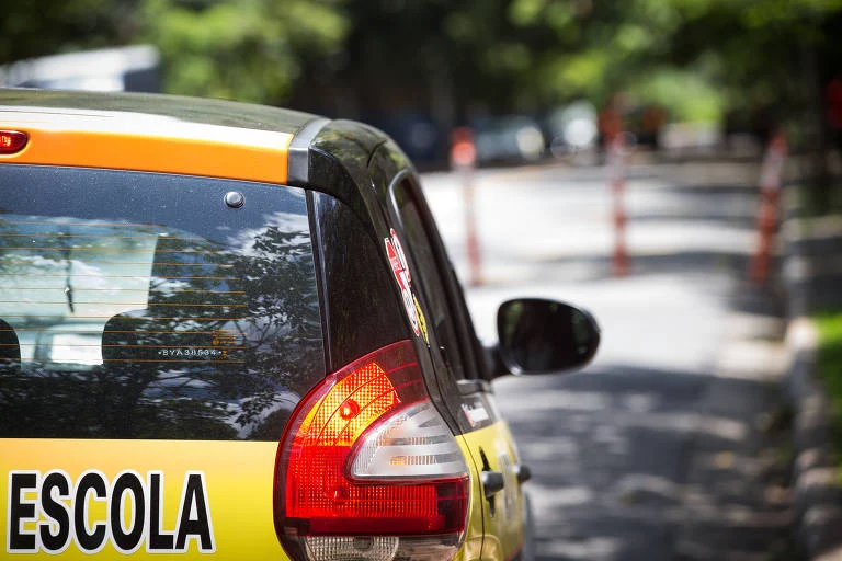 Emissão da primeira CNH dispara e chega a 298 mil após flexibilização das regras