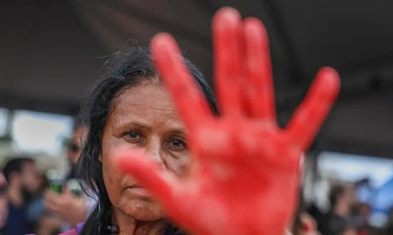 Chefes dos Três Poderes anunciam pacto nacional contra o feminicídio