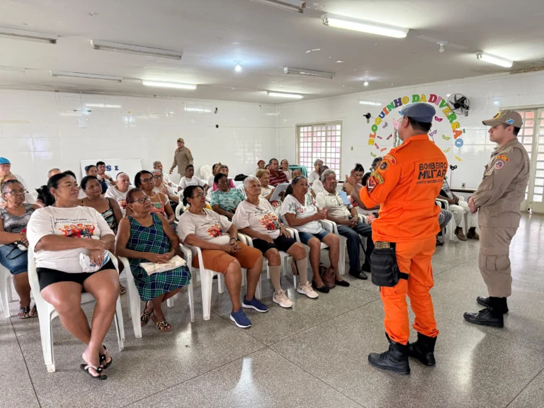 CRAS I e Corpo de Bombeiros promovem ação educativa sobre acidentes domésticos