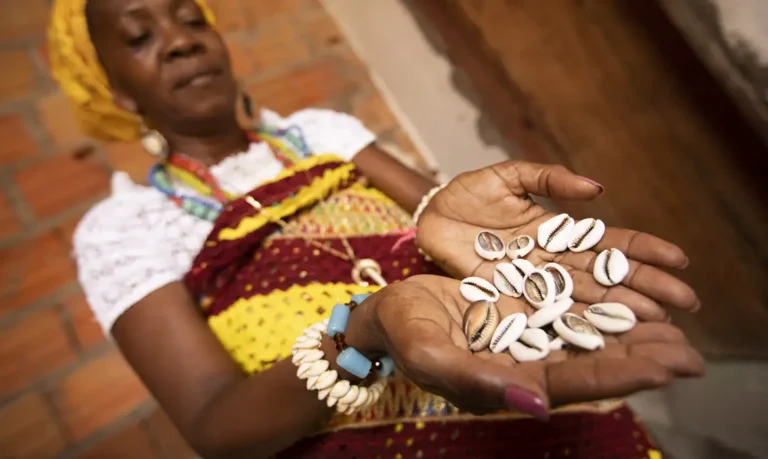 Cartilha do Inca é guia de prevenção do câncer em negras