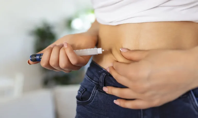 Anvisa alerta que canetas emagrecedoras apresentam risco de pancreatite aguda