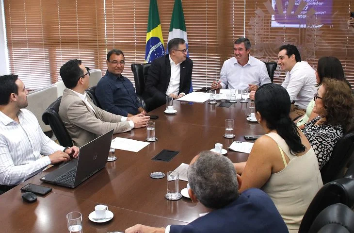 CGE apresenta metas para 2026 e padroniza processos no Contrato de Gestão