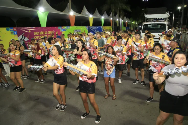 Ensaios técnicos elevam expectativa para desfiles das escolas de samba de Corumbá