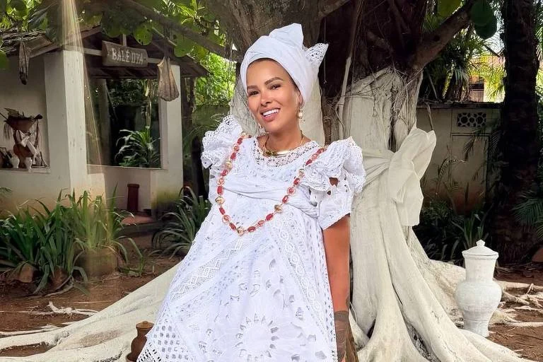 Ariadna Arantes confirma iniciação como mãe de santo e celebra filhos espirituais