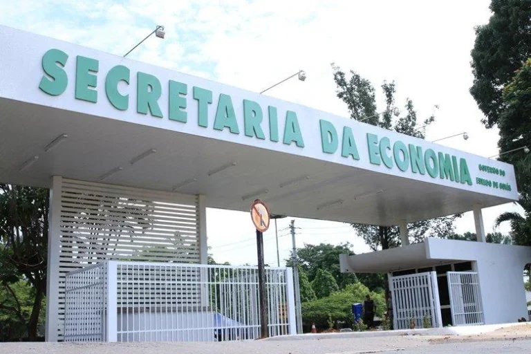 Provas do concurso de auditor fiscal da Receita Estadual terão salários de até R$ 28 mil em Goiânia