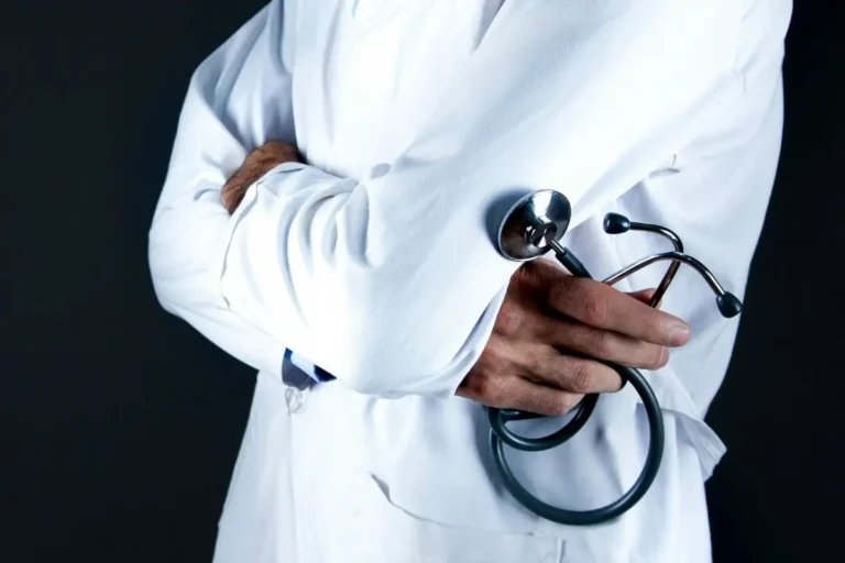 Estudantes de medicina da UFMS podem receber bolsa de R$ 700