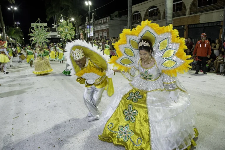 Carnaval Cultural celebra 20 anos e resgata tradições em Corumbá
