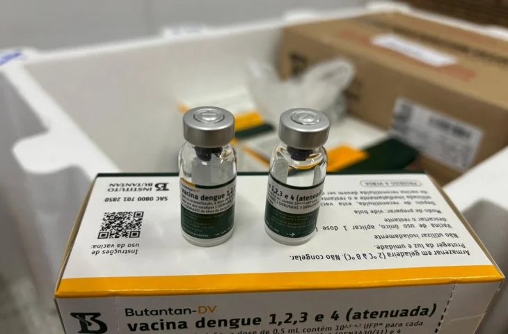 SES anuncia distribuição de 7,8 mil doses contra dengue em 79 municípios