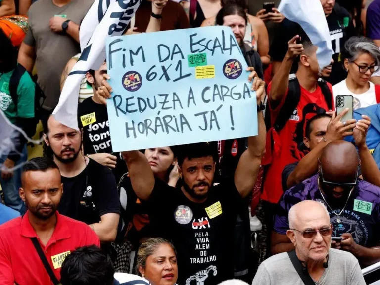 Proposta de emenda à constituição busca fim da jornada de seis dias de trabalho