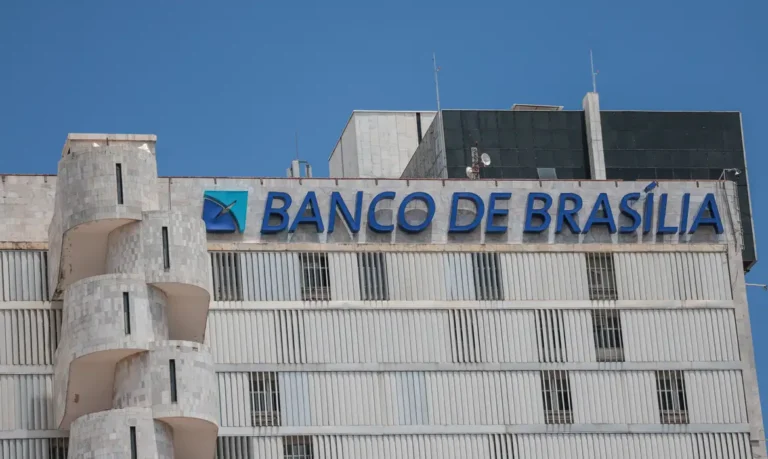 Justiça bloqueia ações do BRB ligadas a investigados na Compliance Zero